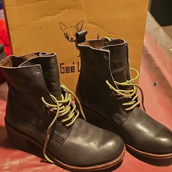 Gee Wawa Jacee Lace Up leather Boots Navy..size 7..excellent condition - Picture 7 of 7